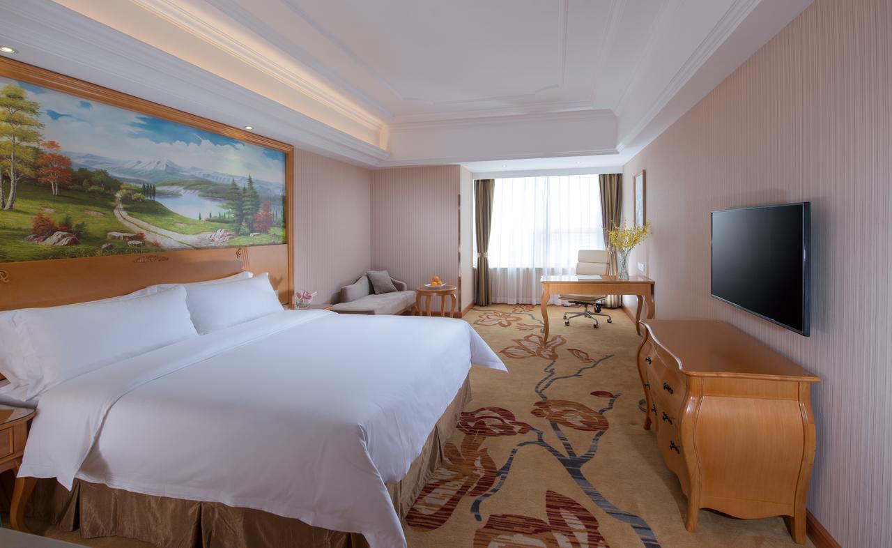 Vienna Hotel Shanghai Pudong Lujiazui Jinqiao Buitenkant foto