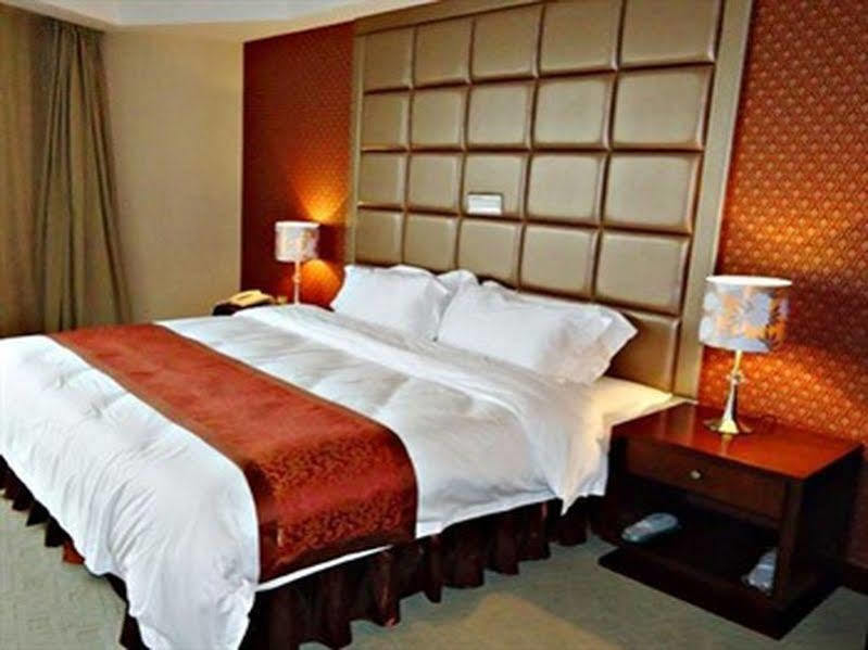 Vienna Hotel Shanghai Pudong Lujiazui Jinqiao Buitenkant foto